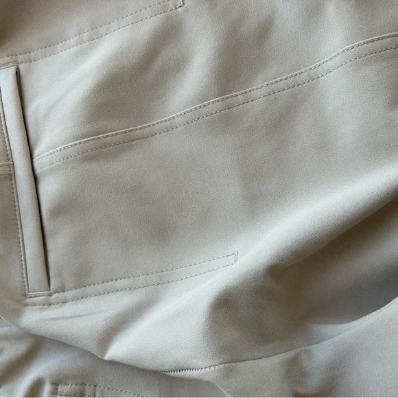 Athleta Endless High Rise Cargo Pant. Like new. Stretch. No wrinkles! Recycled. - Picture 9 of 15